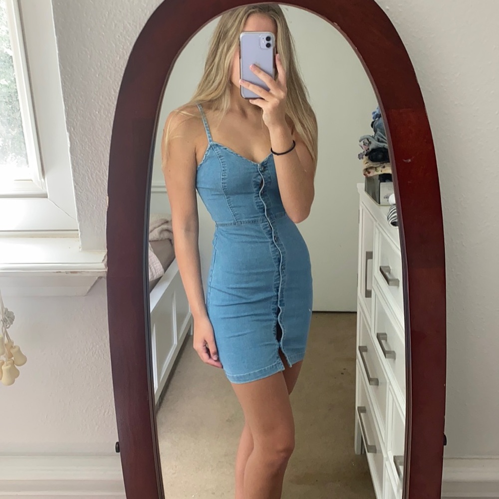 Brand:H$M color:blue size:XS